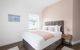 Host & Stay - Sanderling Chase